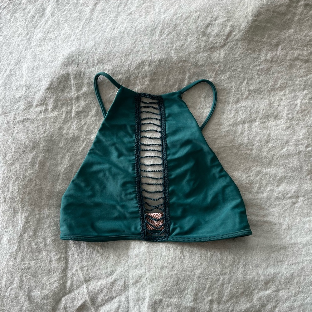 Acacia bikini top